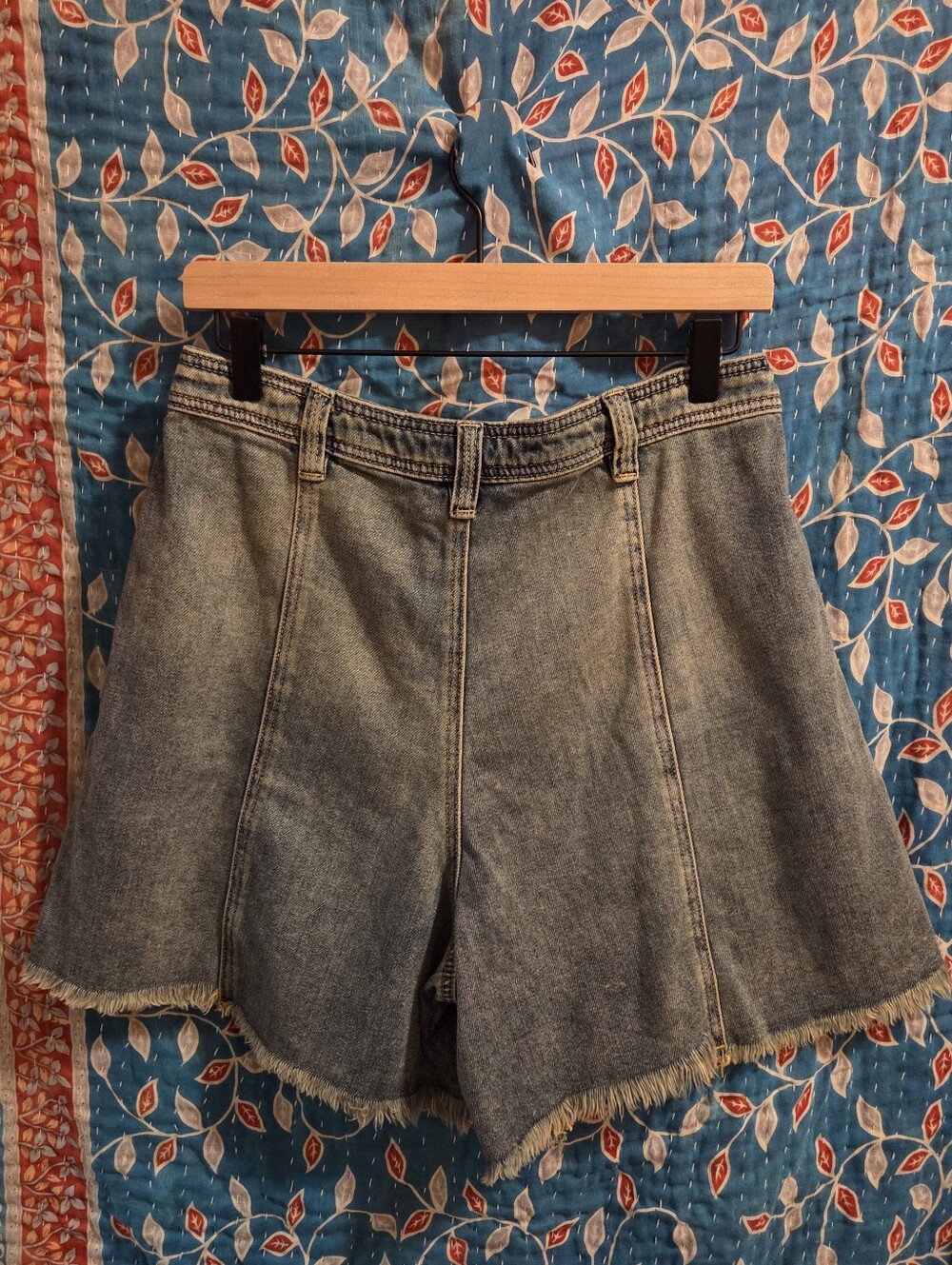 Free People We The Free sz 28 Amelie A-line Shorts in Grunge Blue -- NWT - Picture 6 of 8